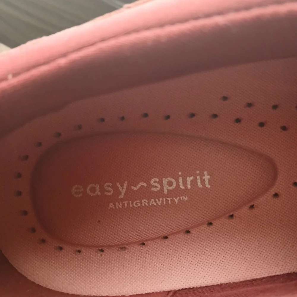 Easy Spirit Secave Walking Shoes 9.5 Burgundy Suede Zip Comfort Sneaker